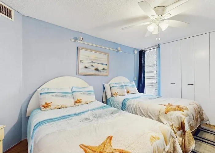 Oceanfront With A Shaded Balcony Ac Wifi Laundry & Shared Pool *