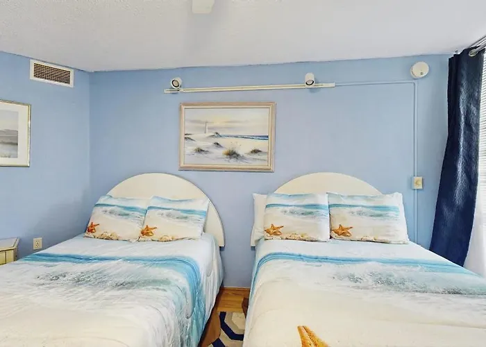 Oceanfront With A Shaded Balcony Ac Wifi Laundry & Shared Pool
